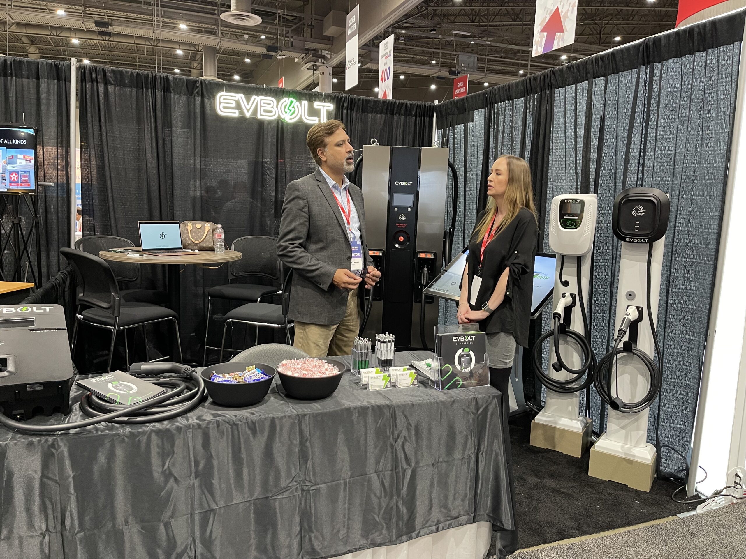 TRADE SHOW 2022 EVBOLT