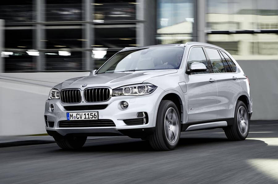 BMW X5 xDrive40e Specifications EV Charge + Charging cables