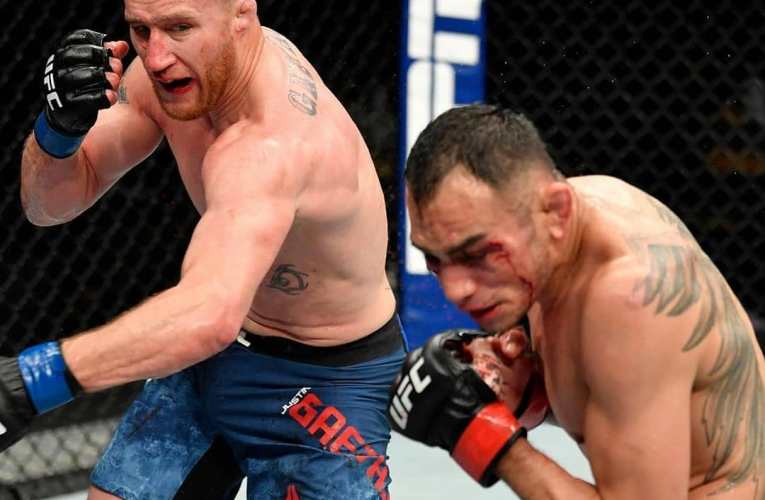 JUSTIN GAETHJE DA LA SORPRESA DE LA NOCHE ANTE TONY FERGUSON