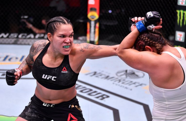 AMANDA NUNES LE PASÓ POR ENCIMA A FELICIA SPENCER