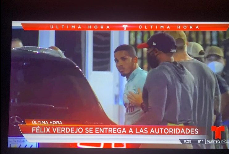 Félix Verdejo se entrega a las autoridades bajo sospecha por fallecimiento de su amante