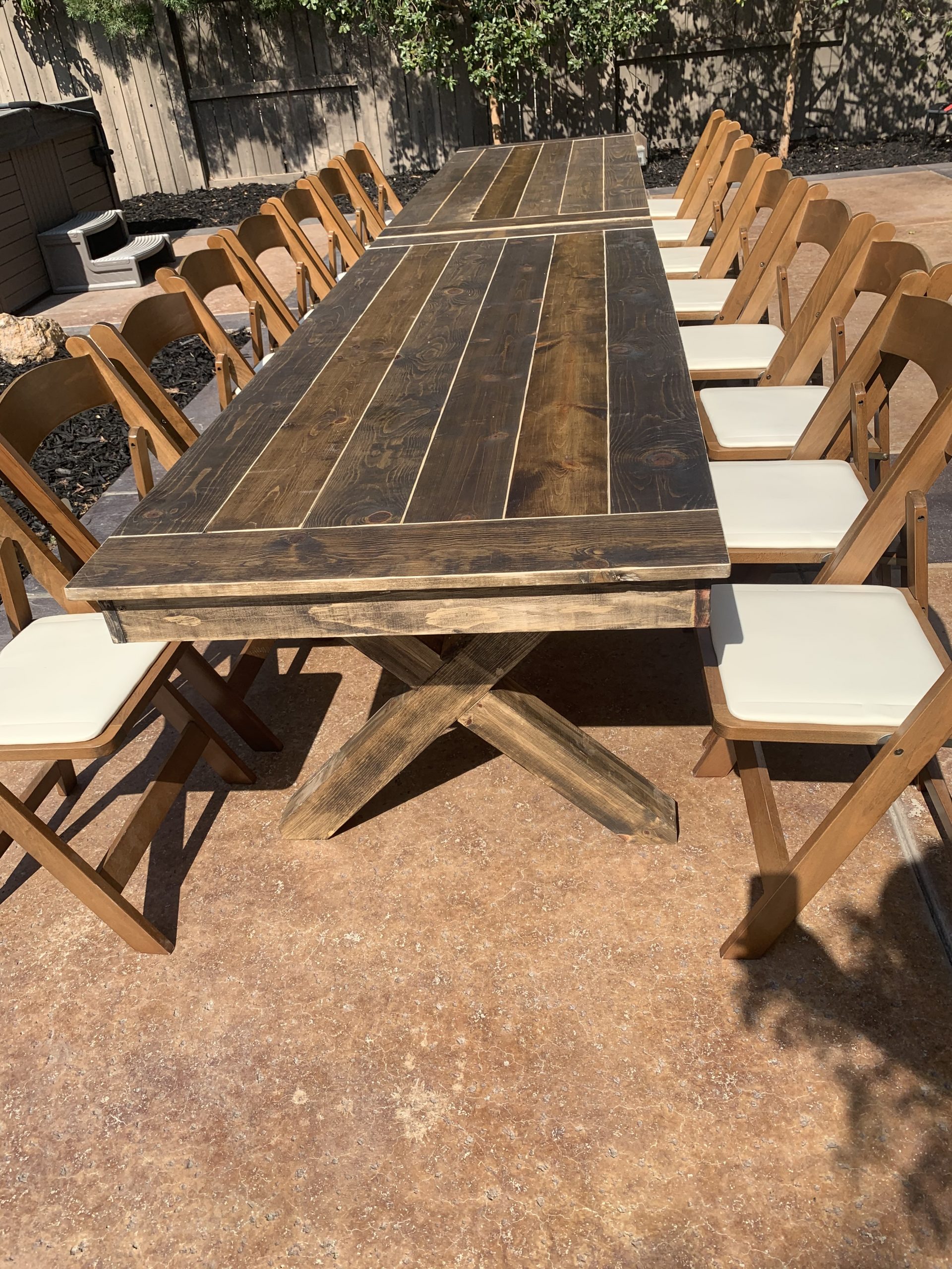 Farmhouse tables Rental Eventlyst