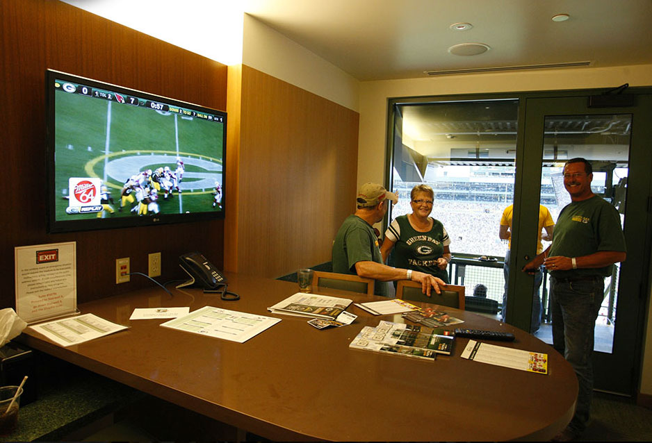 Packer Private Suite (Skybox) Packages at Lambeau Field from Event USA
