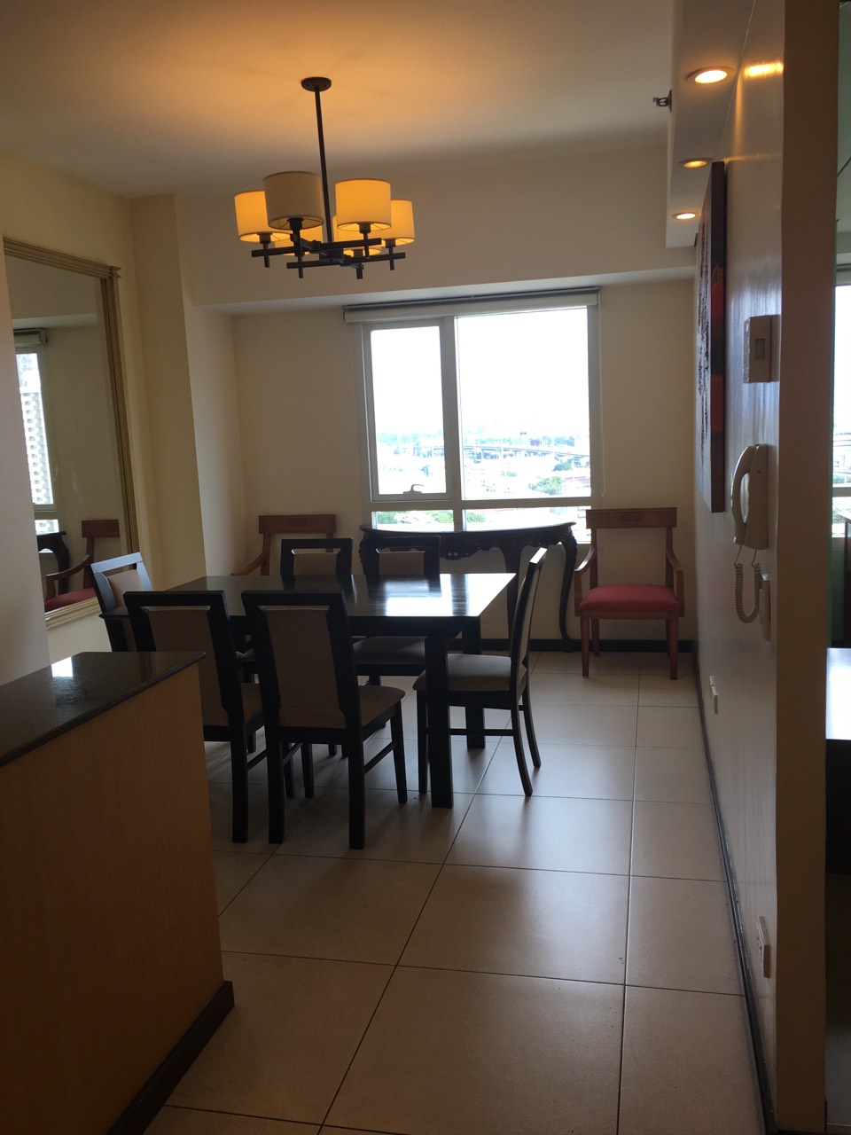 FOR RENT Fully Furnished 2BR unit in The Columns Legaspi Village