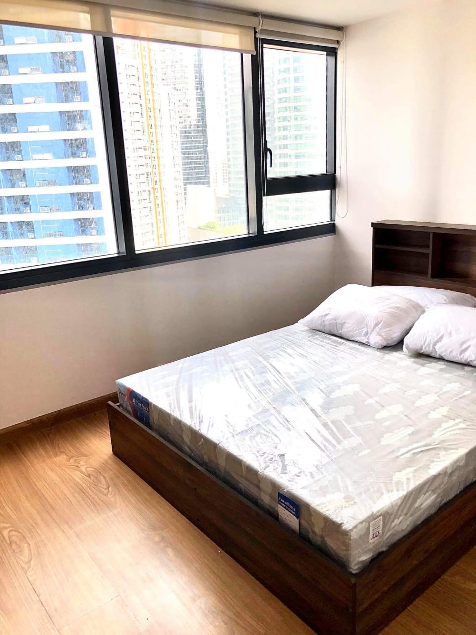 FOR RENT Fully Furnished Studio unit in The Rise Makati Everbright