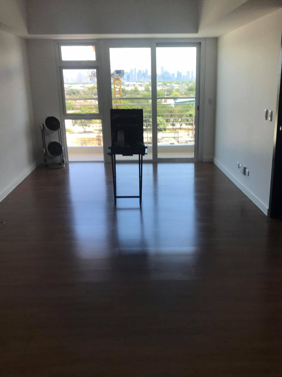 FOR RENT Semi Furnished 2BR unit in The Veranda Everbright Real Estate