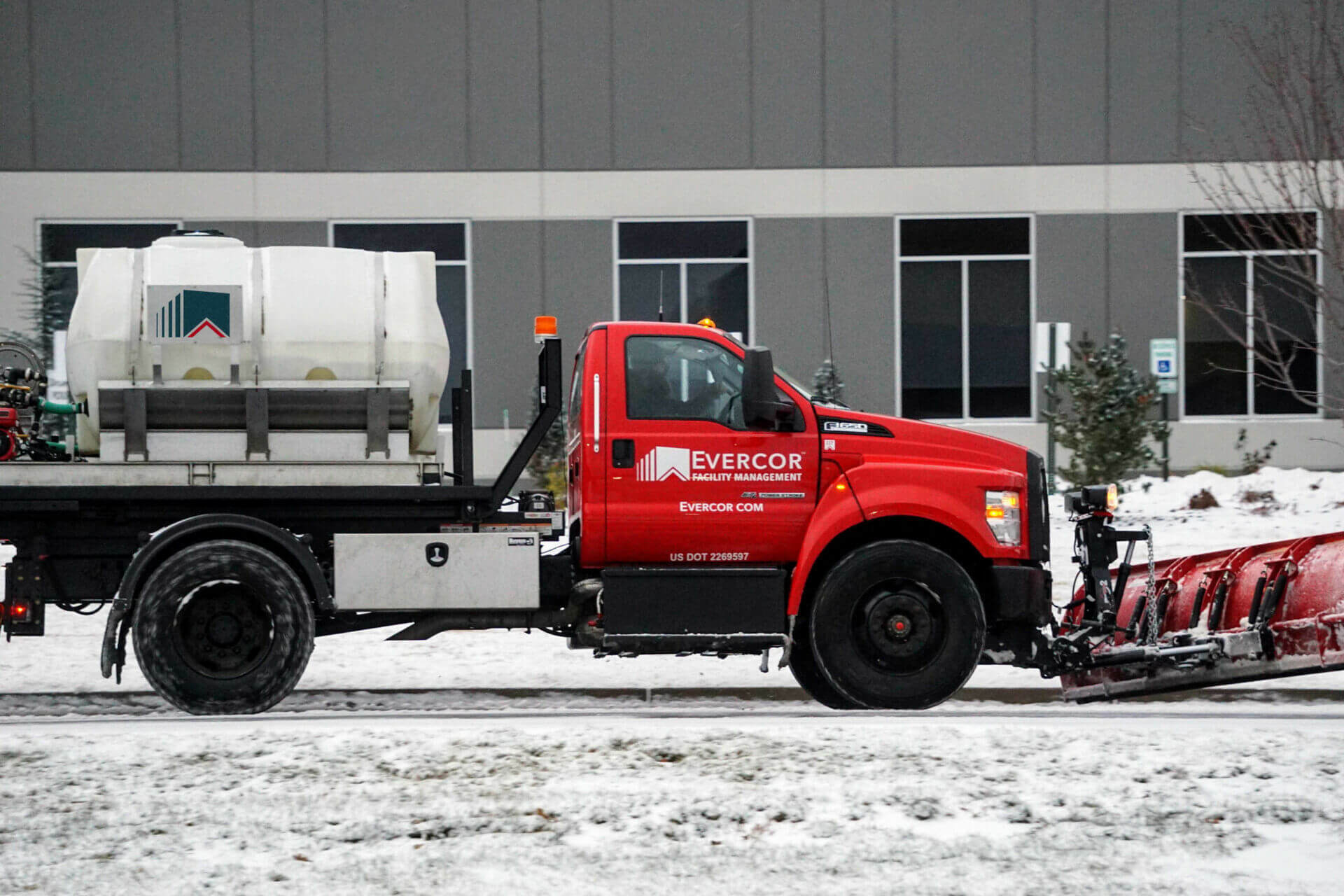 A Quick Guide When Considering Commercial Snow Removal Companies