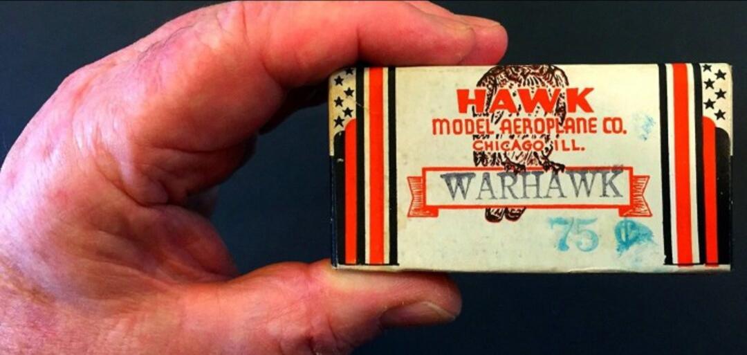 Hawk Curtiss P40F WARHAWK Quarter Inch Scale Solid Balsa Kit 148 77 Everest Model