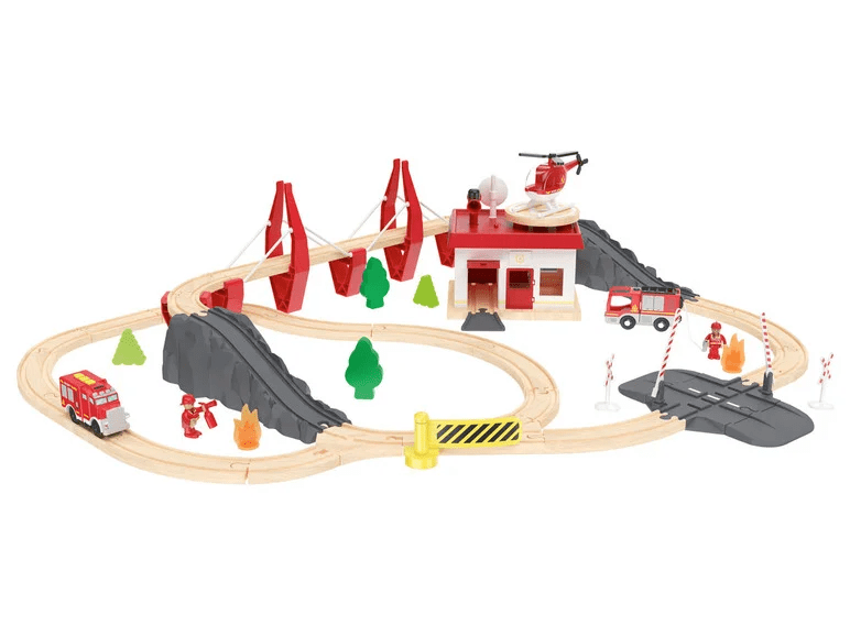 PLAYTIVE® train set, made of real woodEquipment with lots of