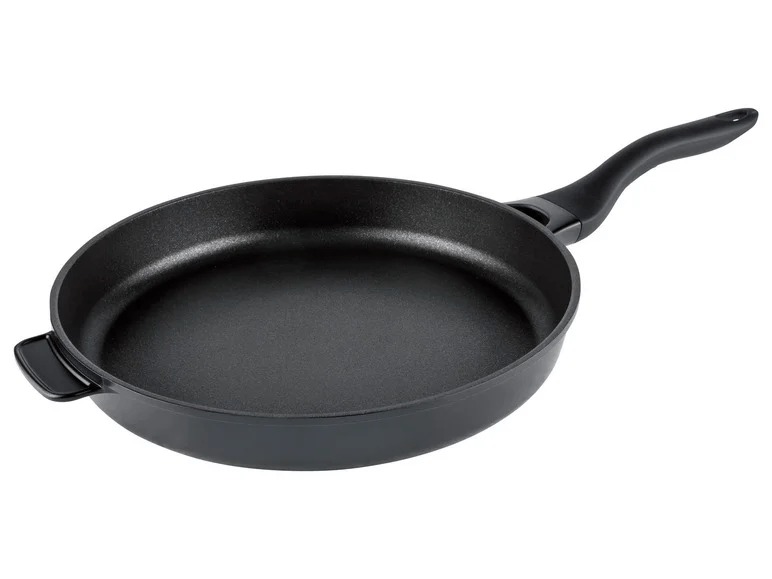 ERNESTO® pan 32cm cast aluminumDiameter Ø approx. 32 cmSuitable for all types of stoves incl