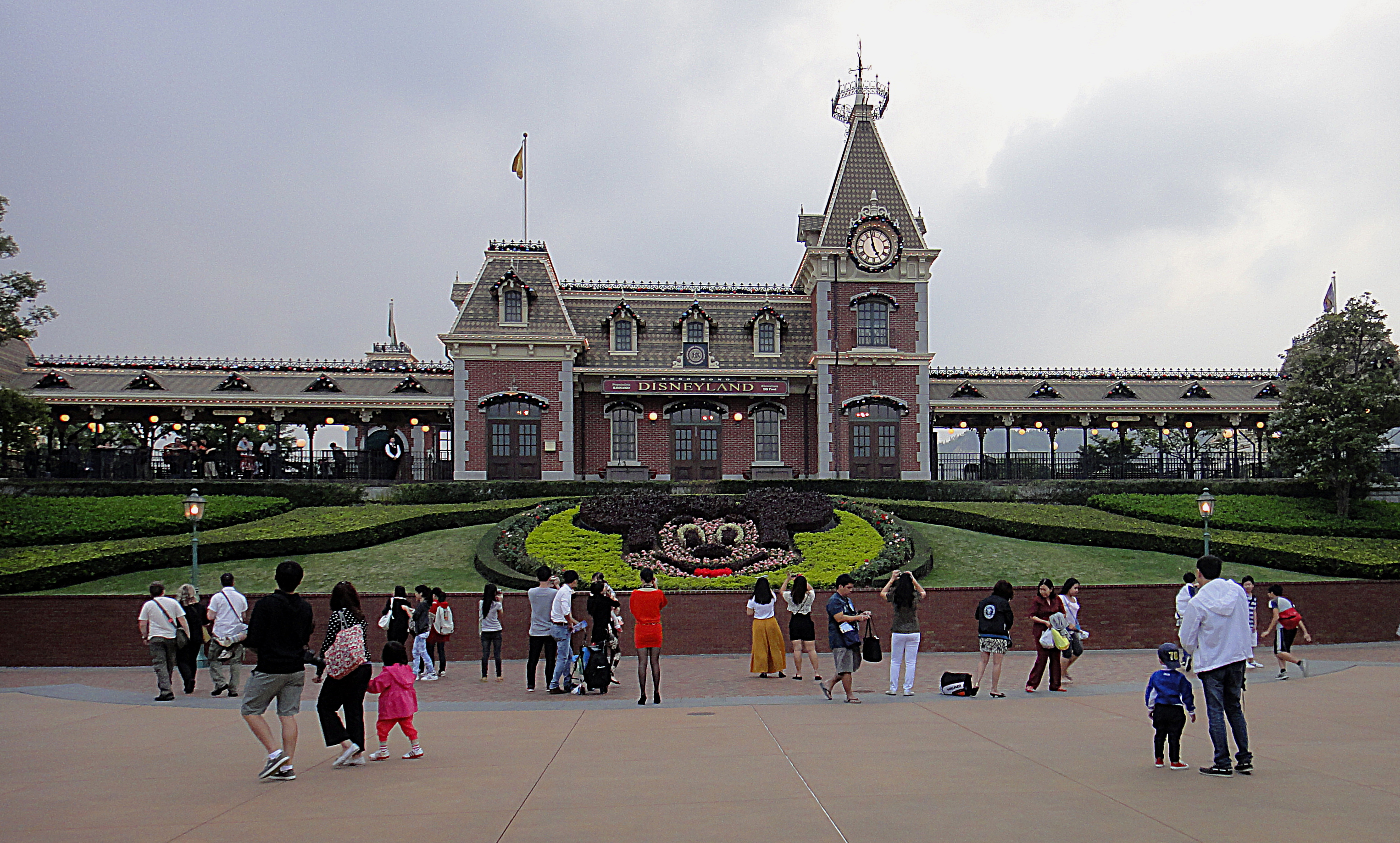 Hong Kong Disneyland Wiki Everipedia