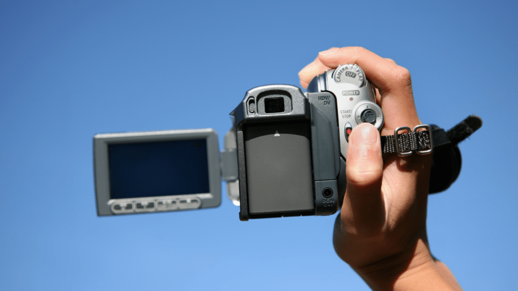 Digital8 vs Hi8 vs Video8 Camcorders EverPresent