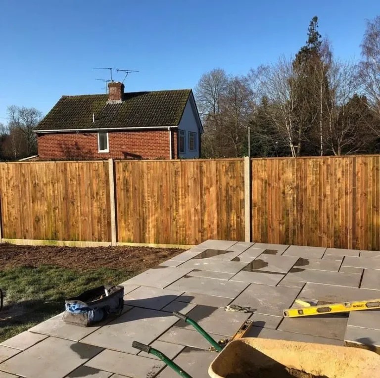 Eversley Fencing Ltd Quality Fence Installations & Repairs