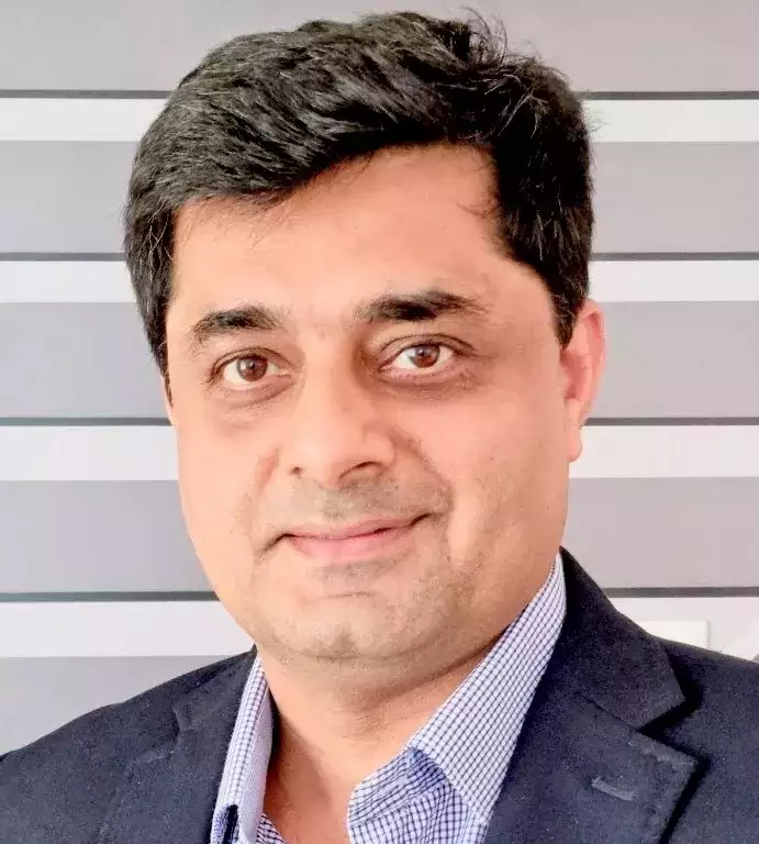 GreenCell Mobility appoints Devndra Chawla as CEO Eversource Capital