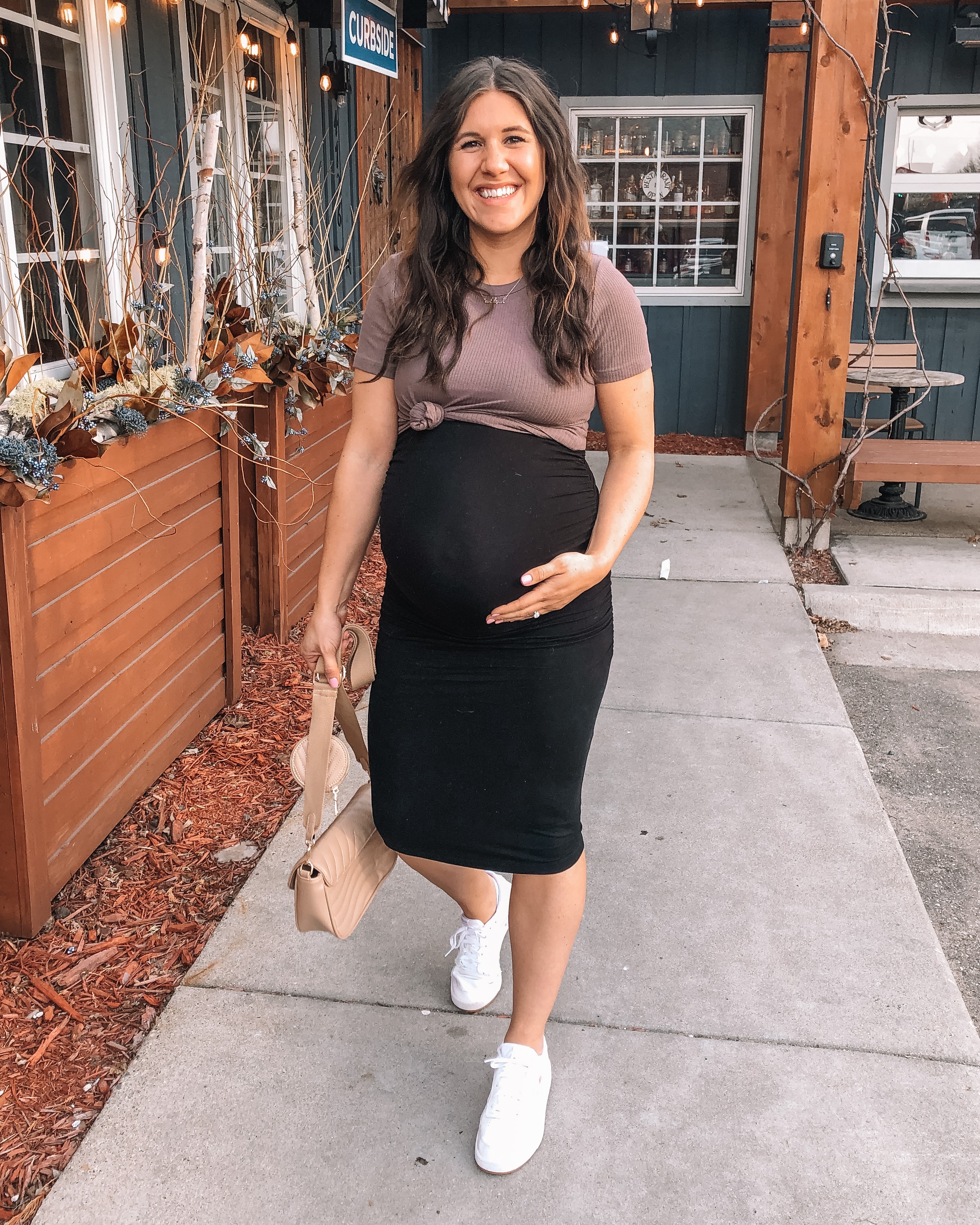 20+ Spring \u0026 Summer Maternity Outfits 