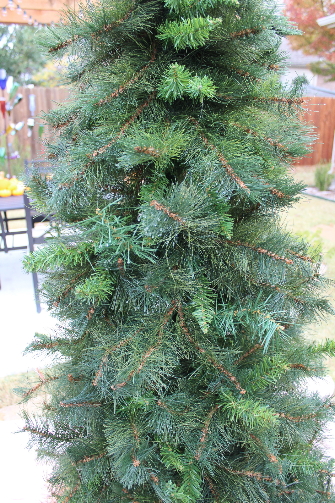 HOW TO FLOCK A CHRISTMAS TREE Everyday Laura