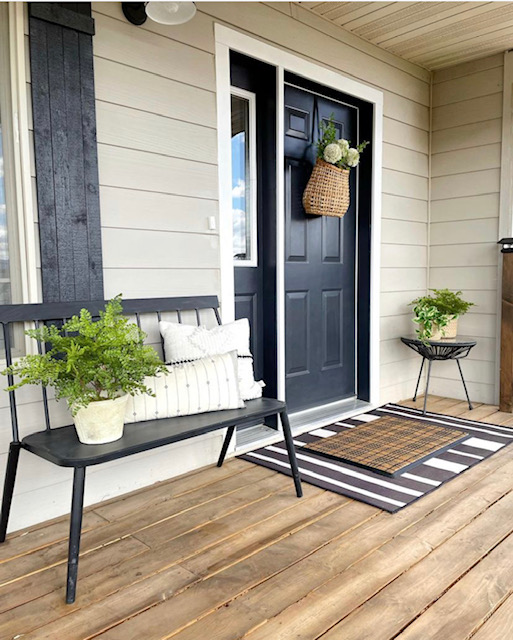 Inspiration for an easy front porch makeover Everyday Mamas
