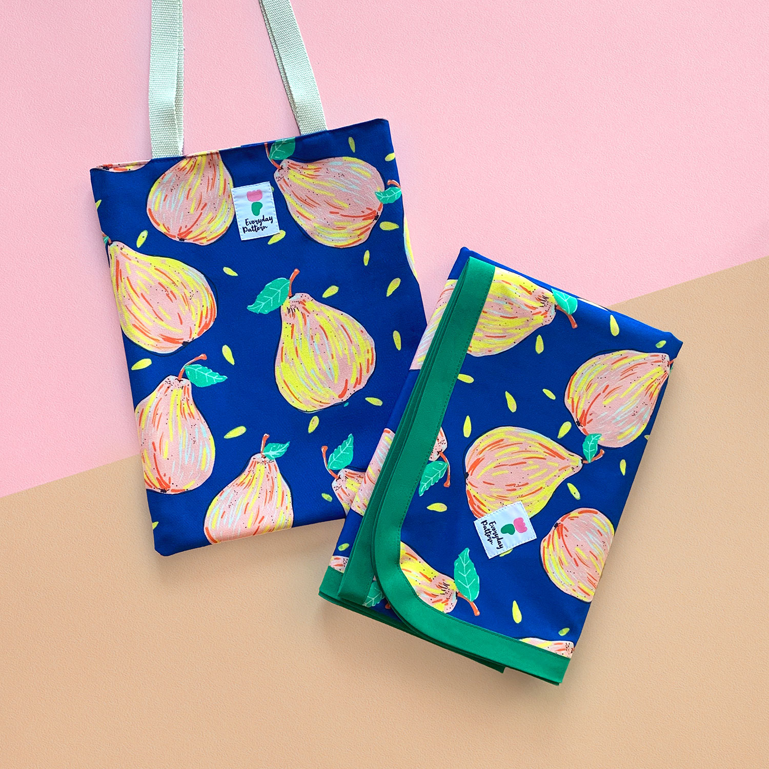 Sweet PearsBlanket & Tote Everyday Pattern