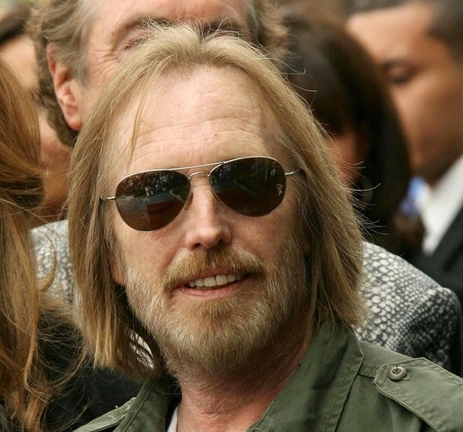 25 Inspirational Tom Petty Quotes About Music, Life, and Love