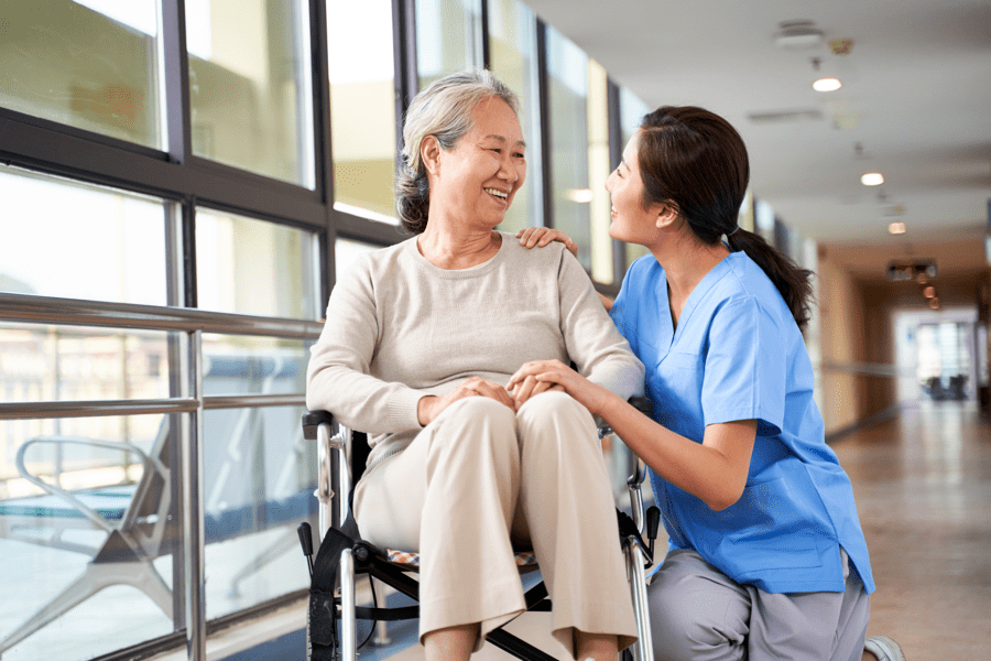Enhancing the Caring Relationship for CNAs | EveryNurse.org