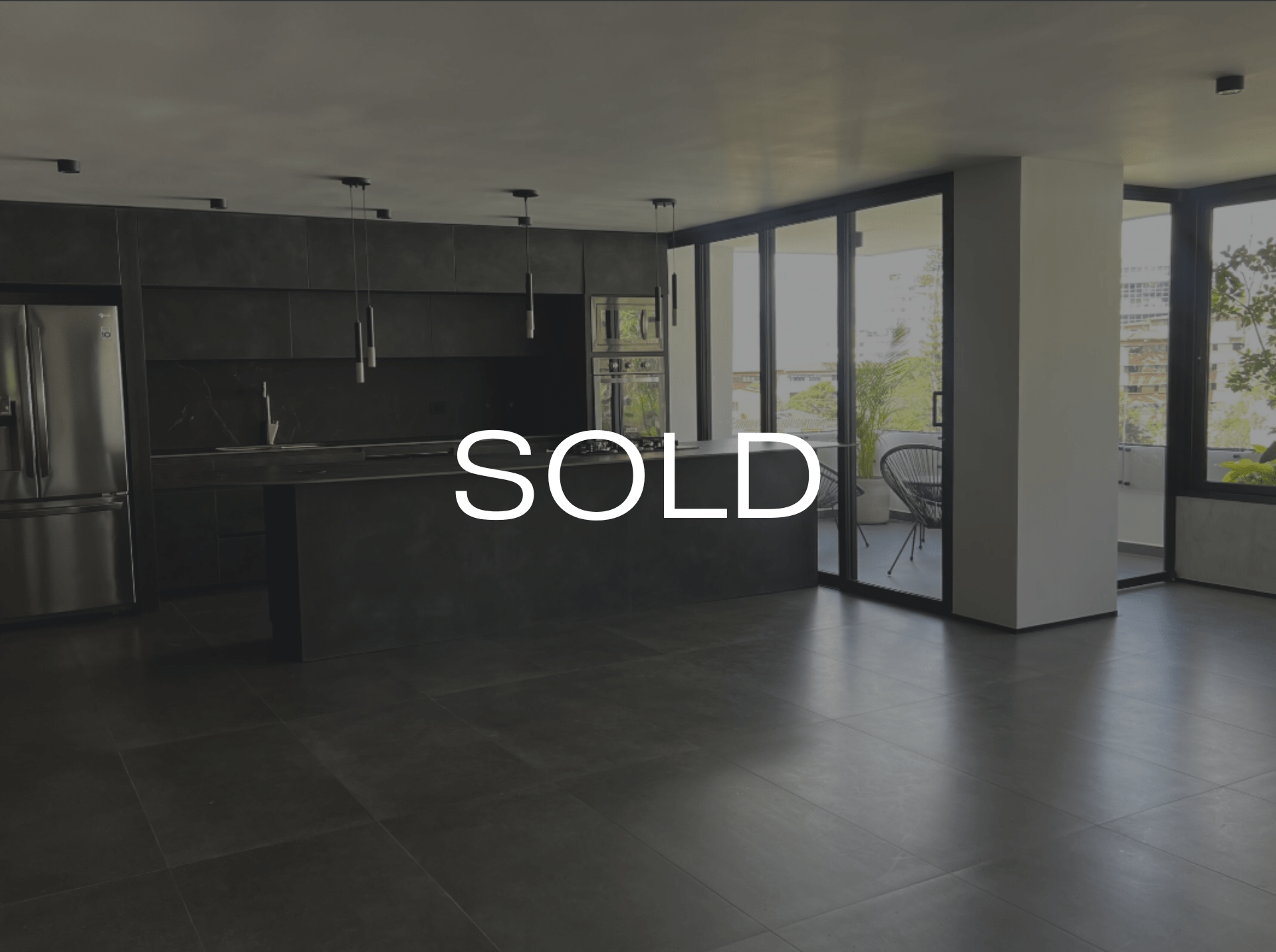 Fully Renovated Condo Located In Lalinde El Poblado, Medellin