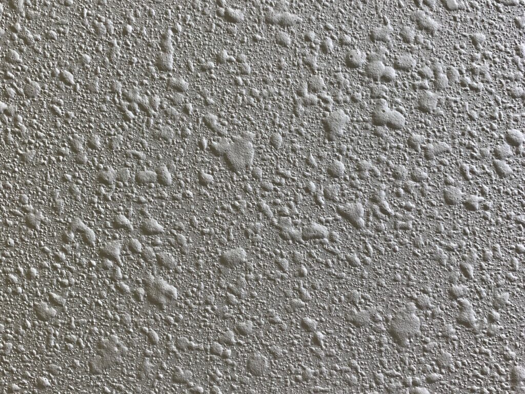 Bumpy wall w/ organic shapes varying in size Free Textures