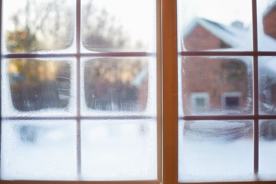 Effective Ways to Remove Frost on Windows