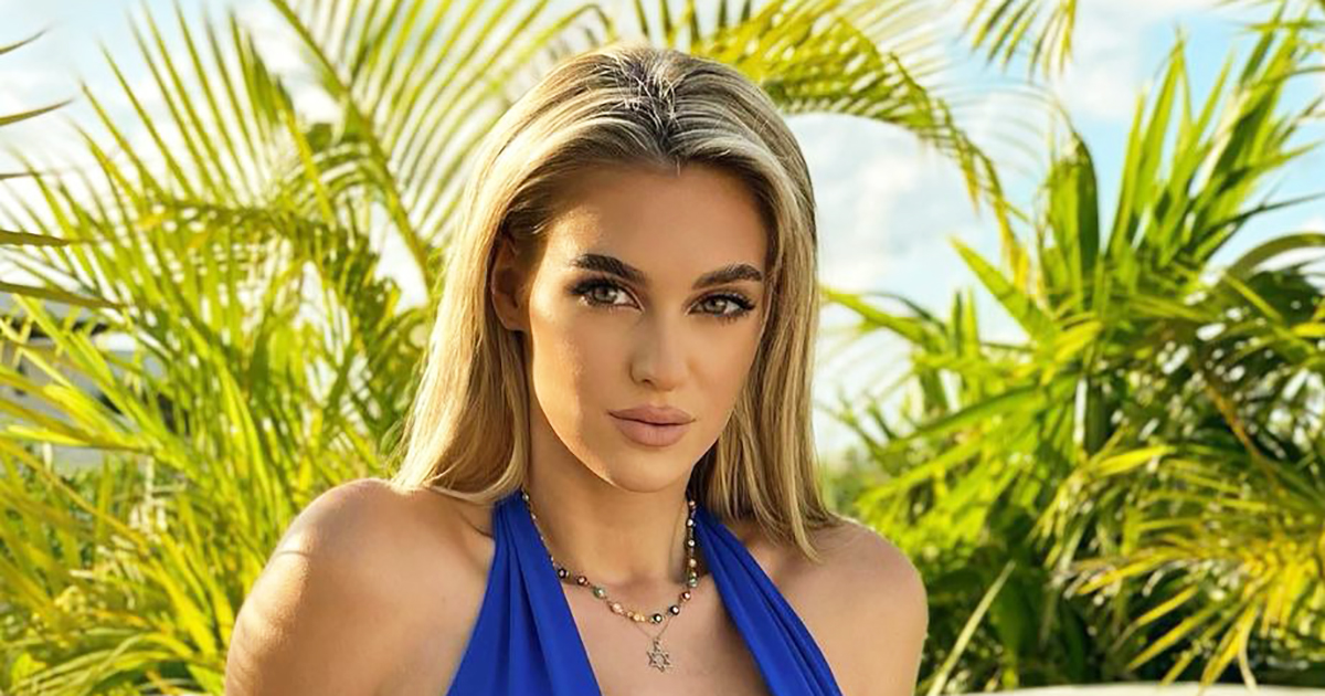 "Bewitching beauty" What does a girl with the most perfect body in