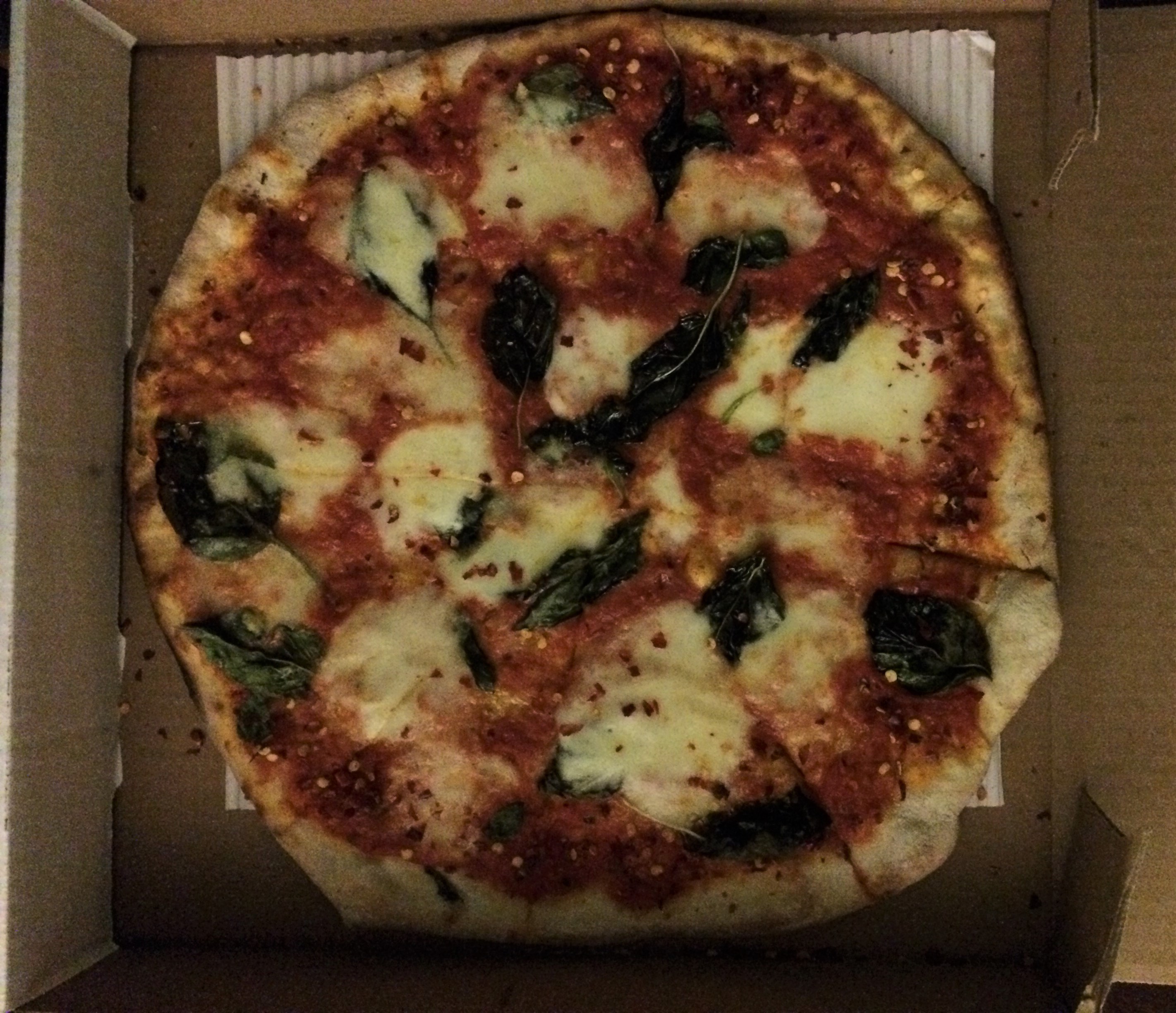 Review Pizza Del Arte’s medium Margherita walkin special EVERYTHING