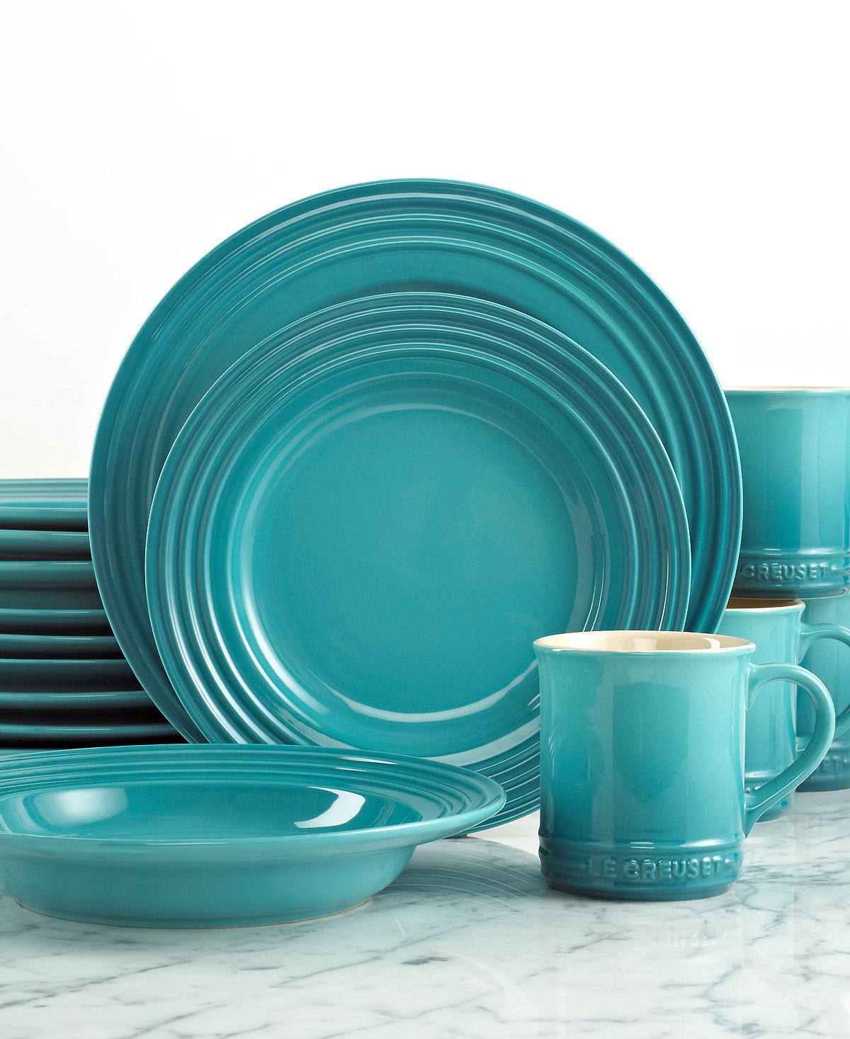 Le Creuset 16 Piece Dinnerware Set in Caribbean Everything Turquoise