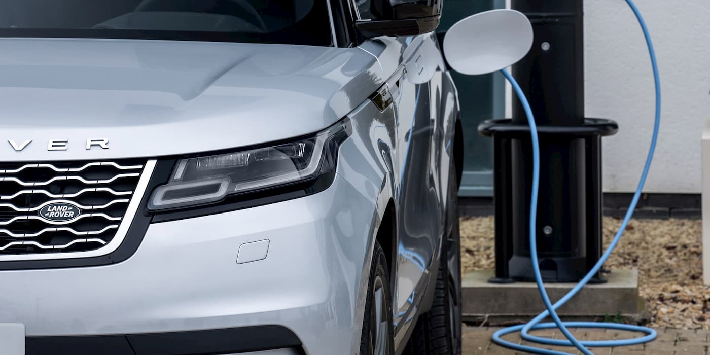 Range Rover's First Electric Vehicle Garners Over 16,000 Buyers on