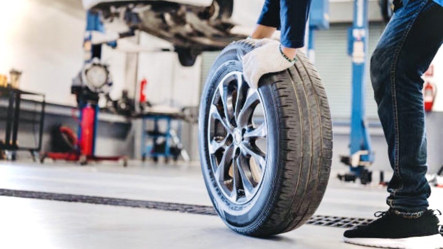 Gommista Evocar Srl Ci trovi a Genova 010 60 46 937