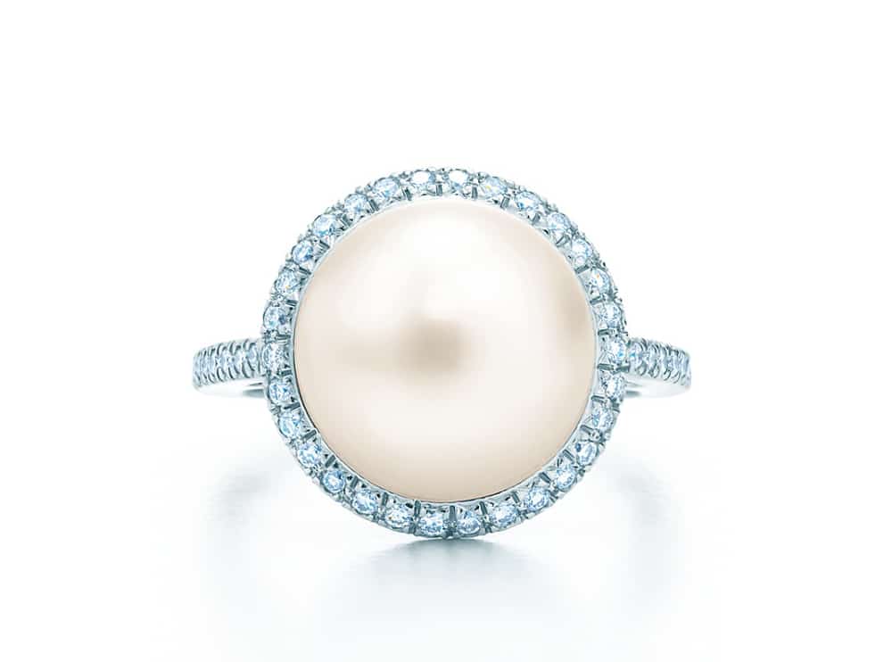 Six Dainty Pearl Wedding Rings Inspired by Daphne Bridgerton