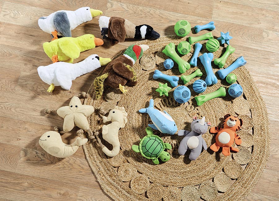 Aldi Is selling Mini Hanging Egg Chairs For Cats So Get Ready To Pounce