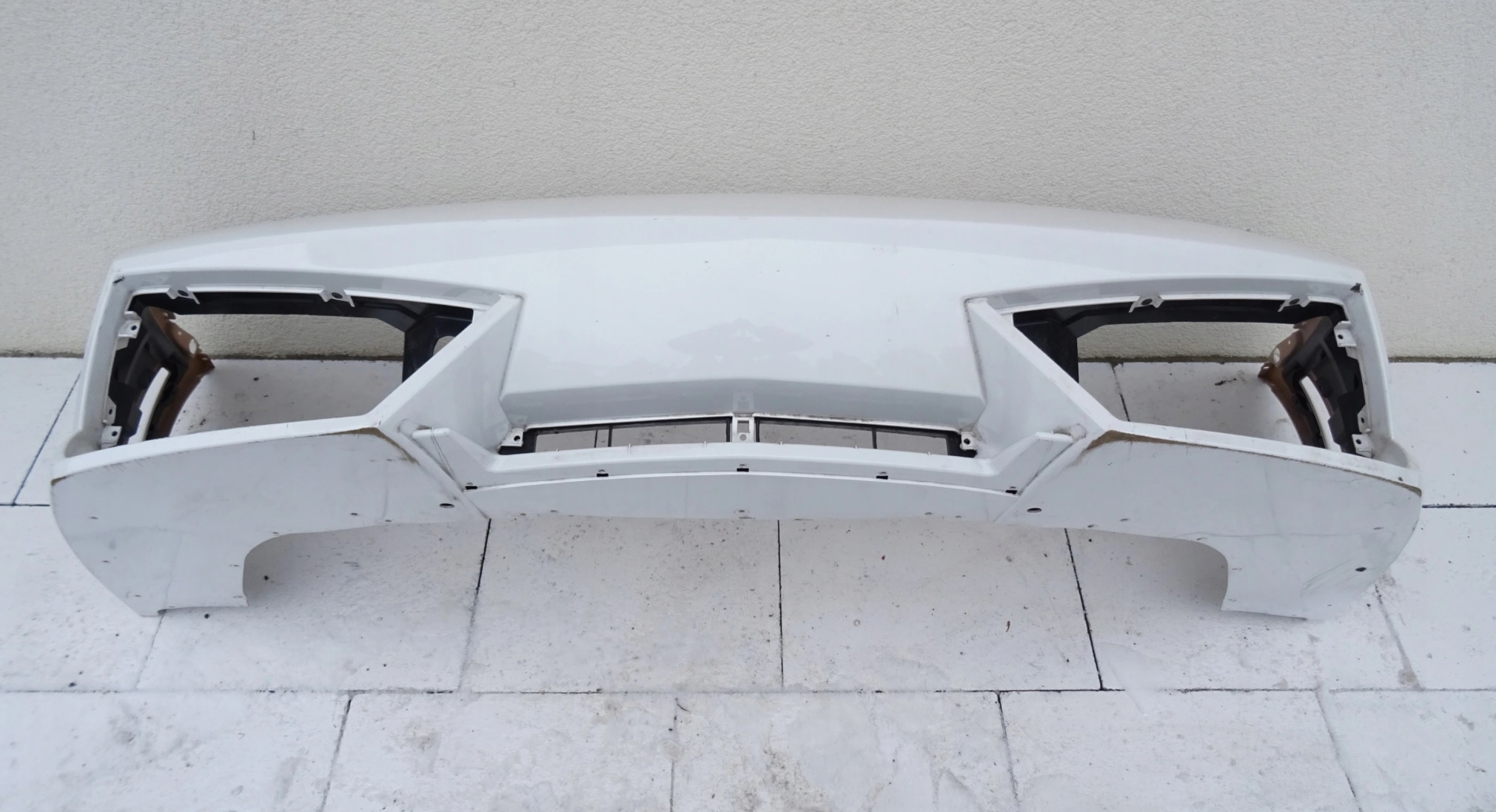 GALLARDO LP560 BUMPER FRONT +REINFORCER 20082012