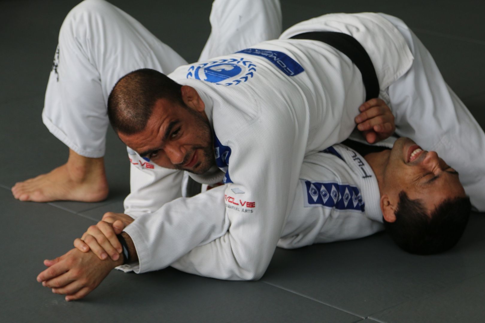 5 Ways To Deal With A Bigger, Stronger Opponent In BJJ Evolve Daily