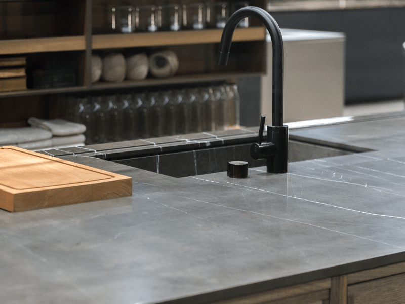 Granite Vs. Quartz What's Better For A Kitchen Countertop?