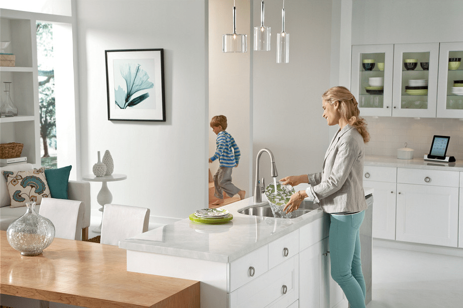 Best Moen Kitchen Faucets (2022 Review) Evolving Home