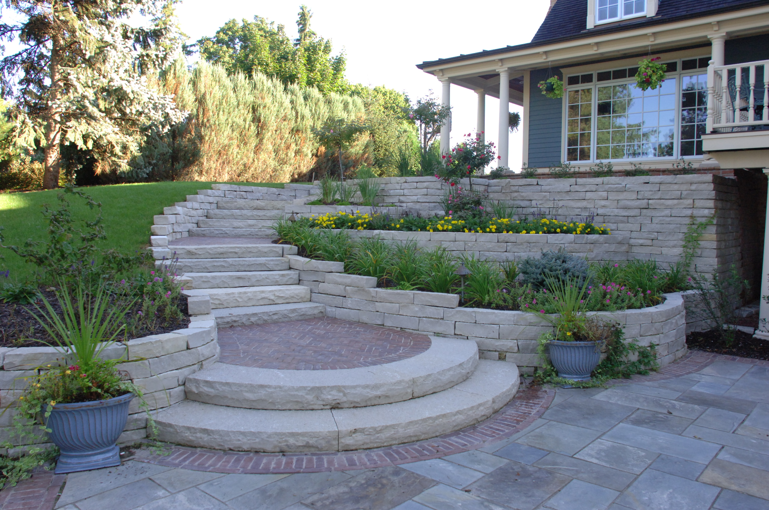 Eden® Custom Steps Eden Valders Stone