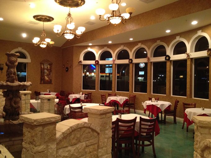 Giovanni's Italian Restaurant EVstudio