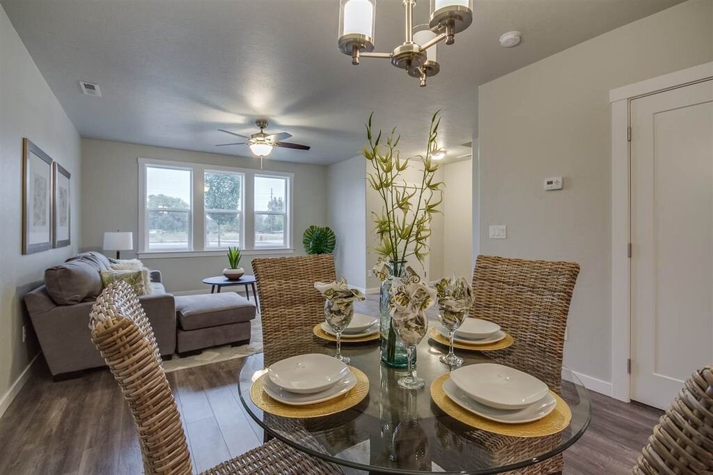 Carlton Bay Townhomes EVstudio