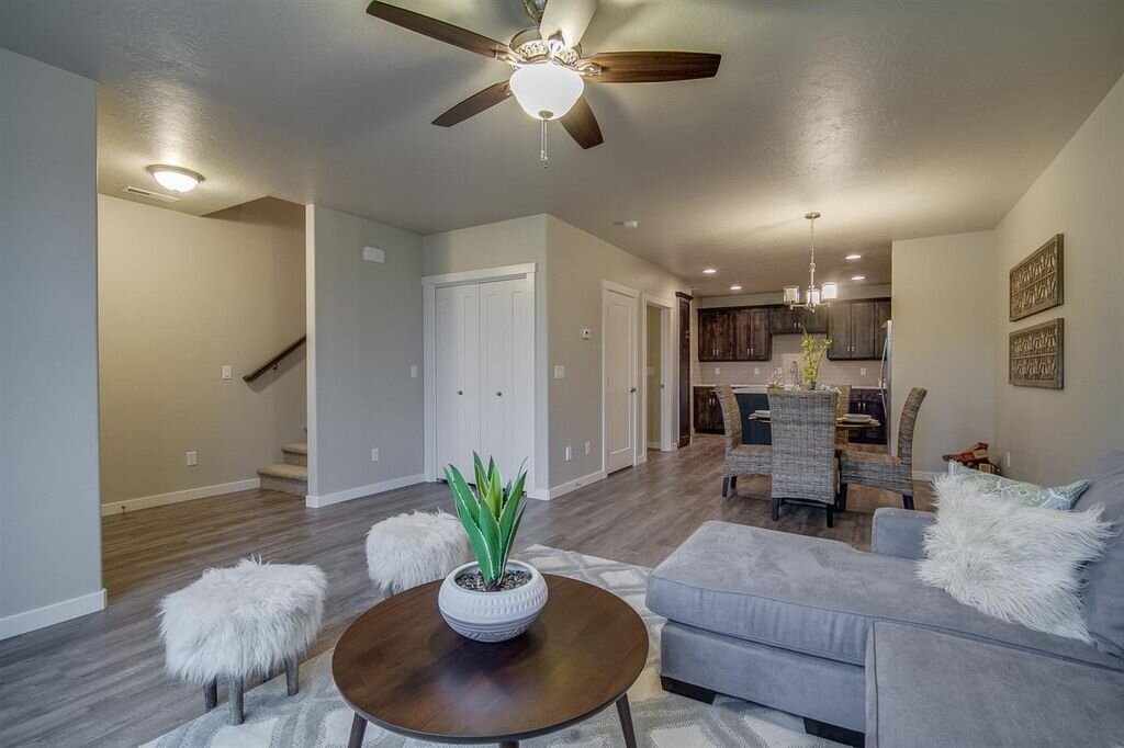 Carlton Bay Townhomes EVstudio