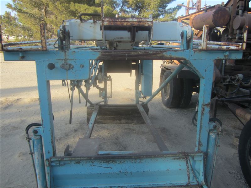 Smeal 5T Pump Hoist Rig Best Used/Rebuilt Machinery at East West Drilling