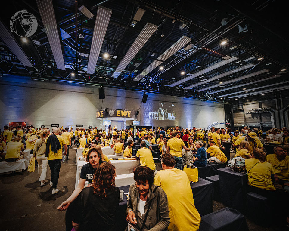 EWE Baskets Oldenburg News Das Abschiedsspiel in 100 Bildern!