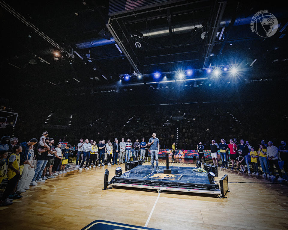 EWE Baskets Oldenburg News Das Abschiedsspiel in 100 Bildern!