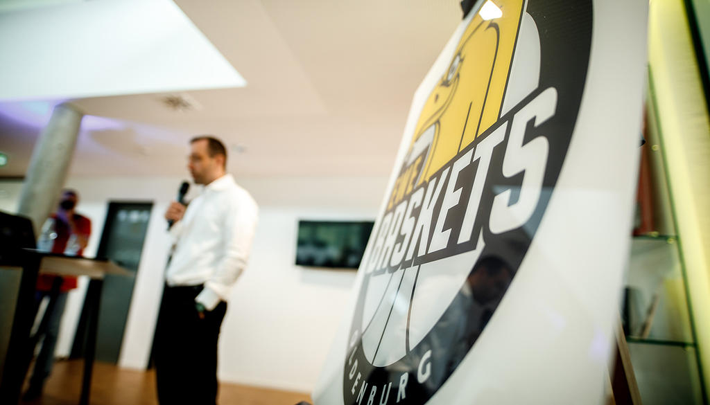 EWE Baskets Oldenburg News EWE Baskets mit neuem ClubLogo und