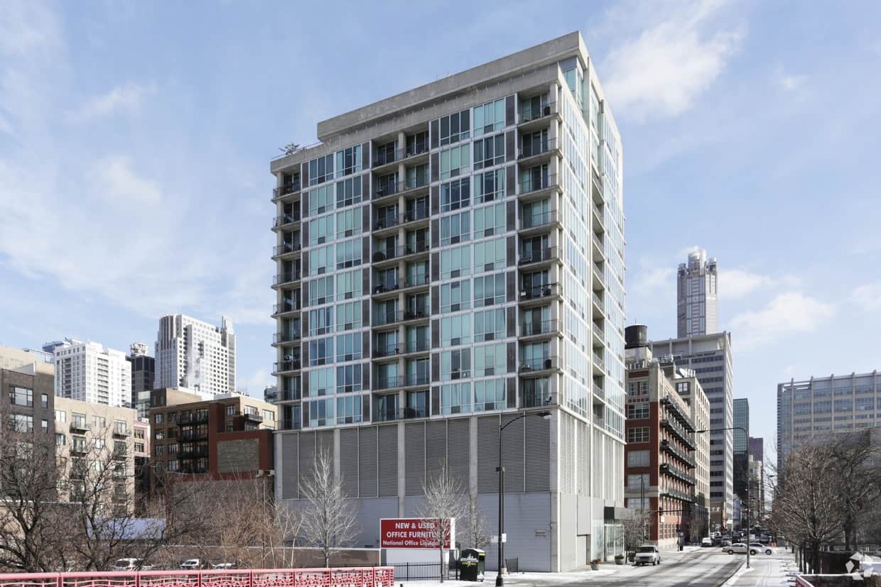 700 W Van Buren St, Chicago, IL 60607 » Everywhere Wireless