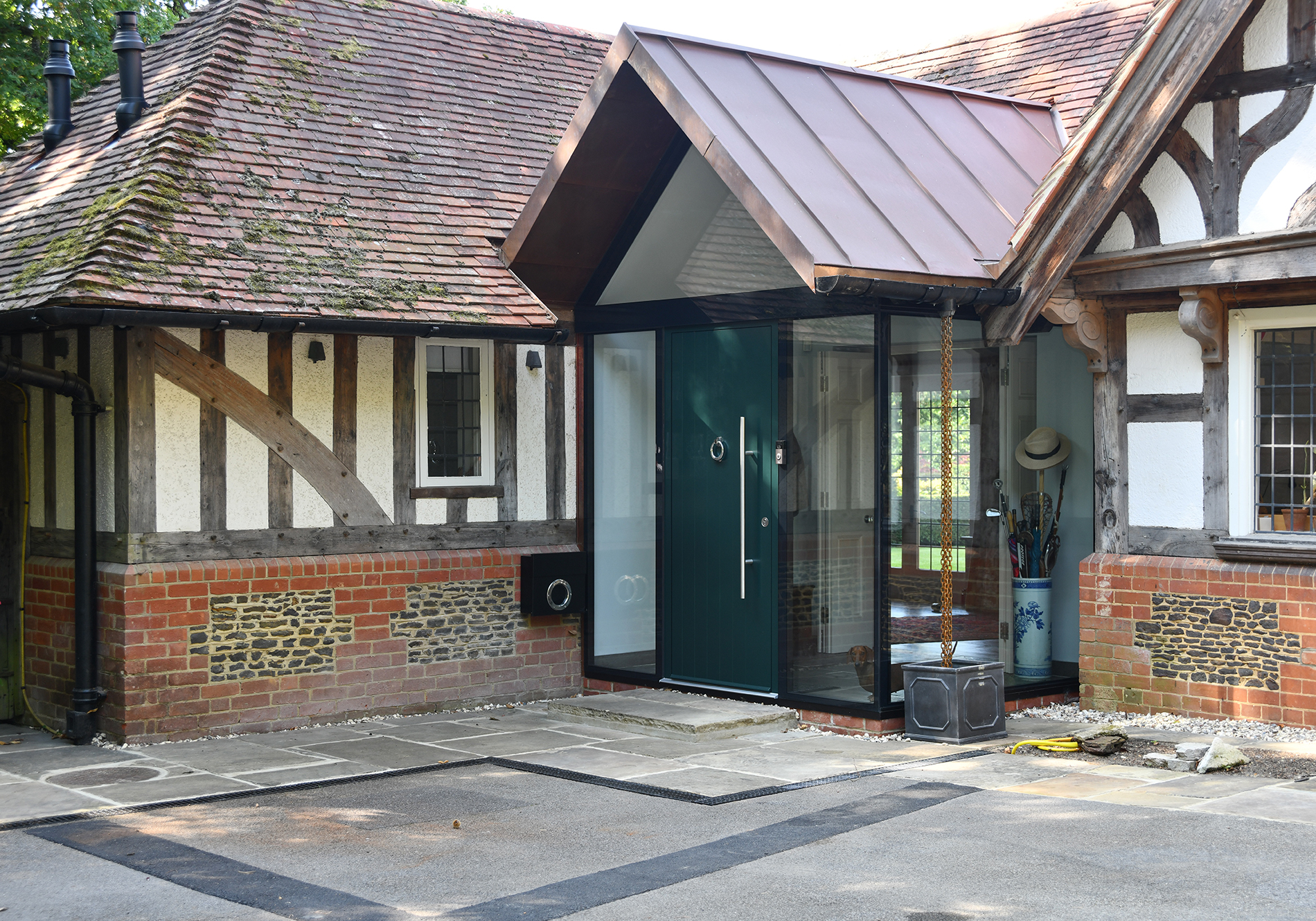 Stunning frameless glazed porch for Farnham home Exact Architectural