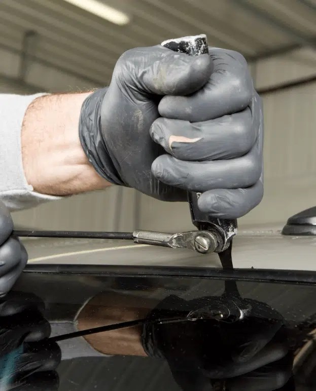 Professional Windshield Replacement in Winnipeg Exact Auto Glass