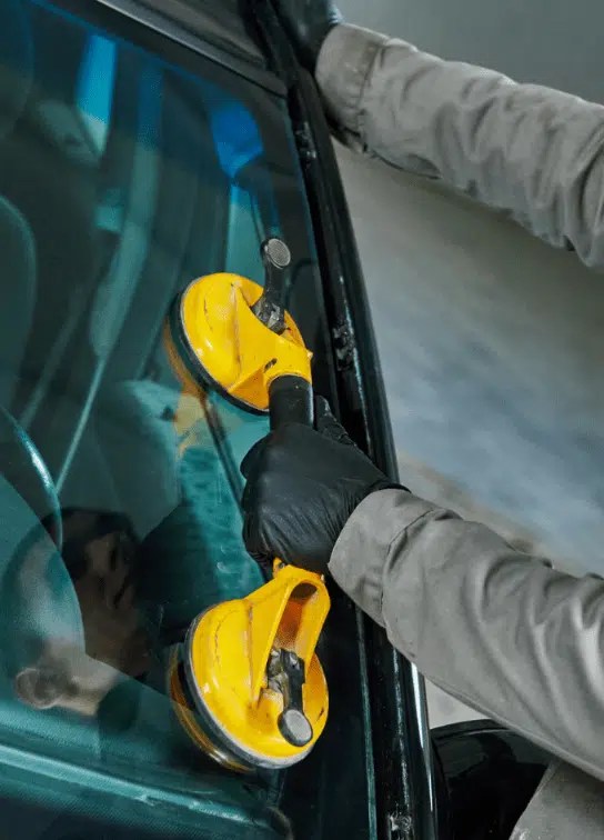 Professional Windshield Replacement in Winnipeg Exact Auto Glass